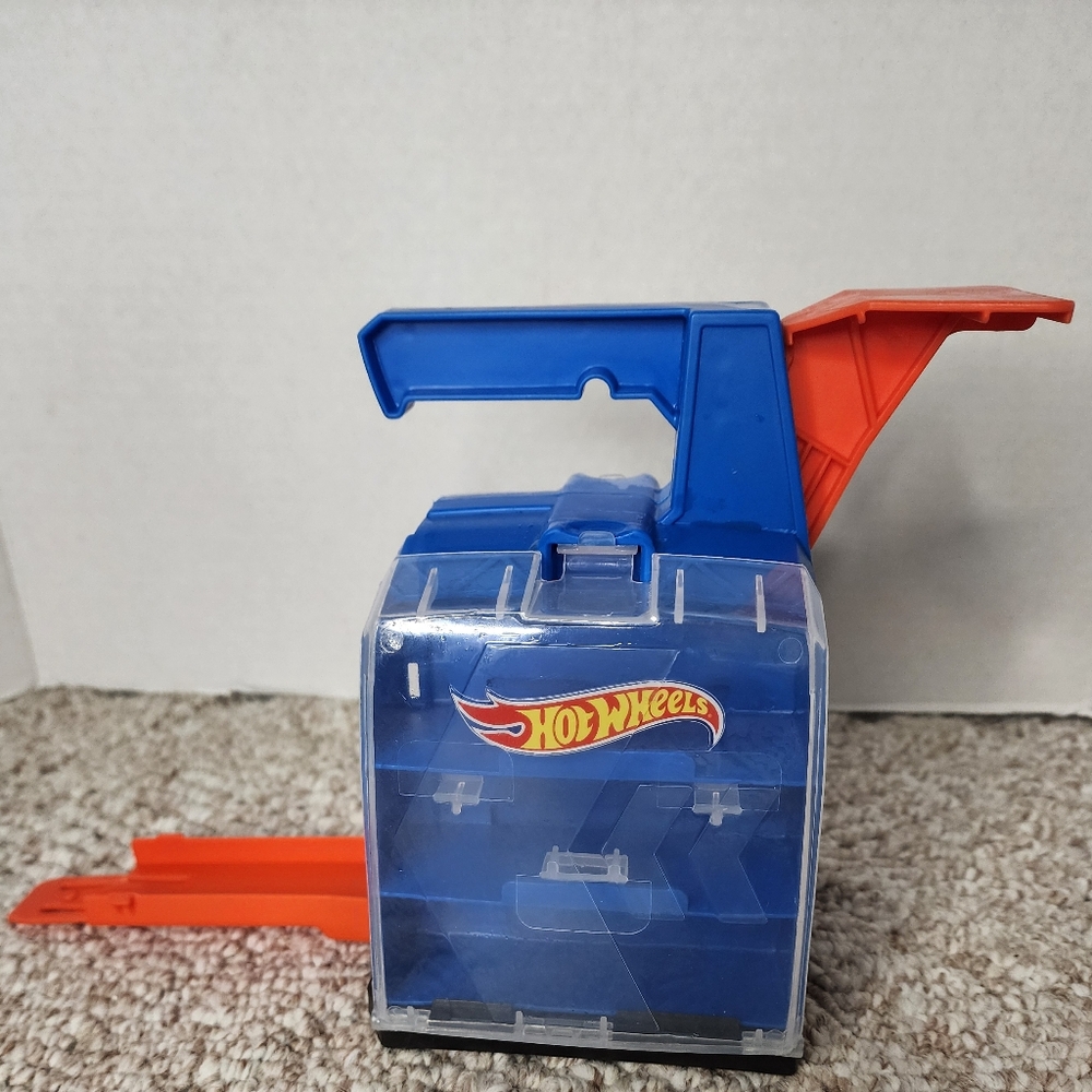 Hot Wheels Blue and Orange Garage Track Builder
